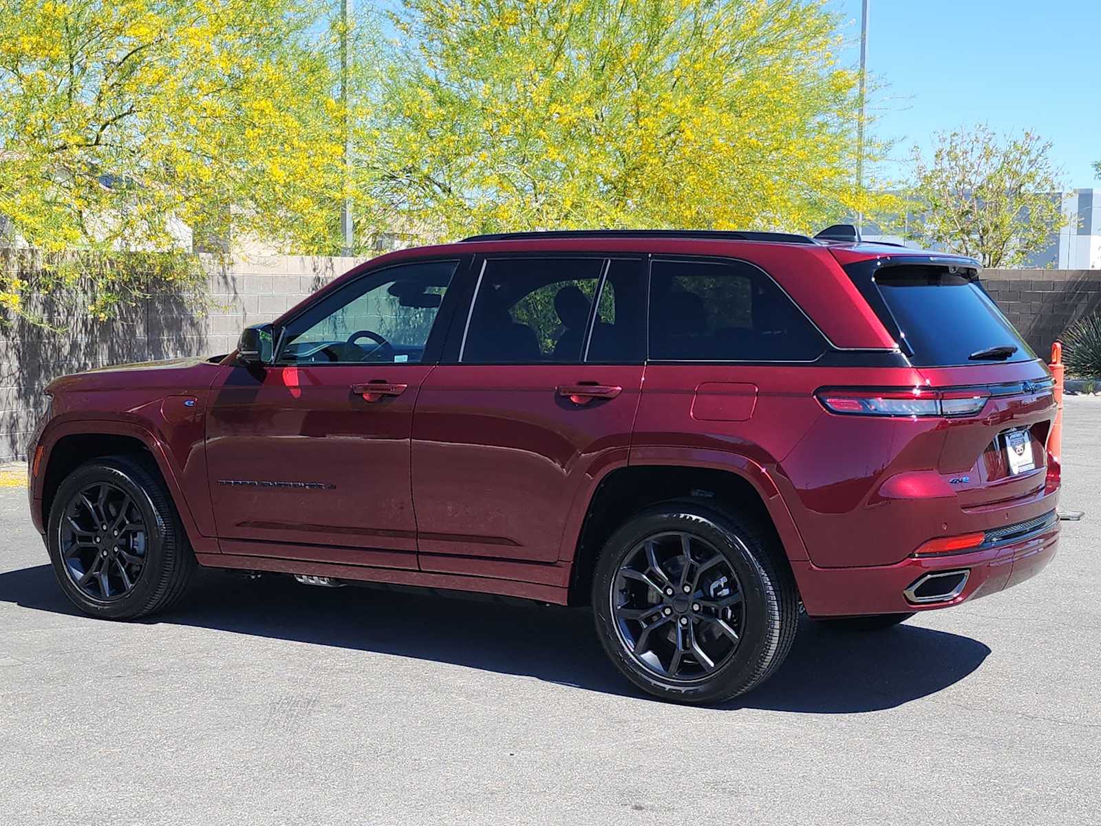 Thumbnail: 2025 Jeep Grand Cherokee - 7
