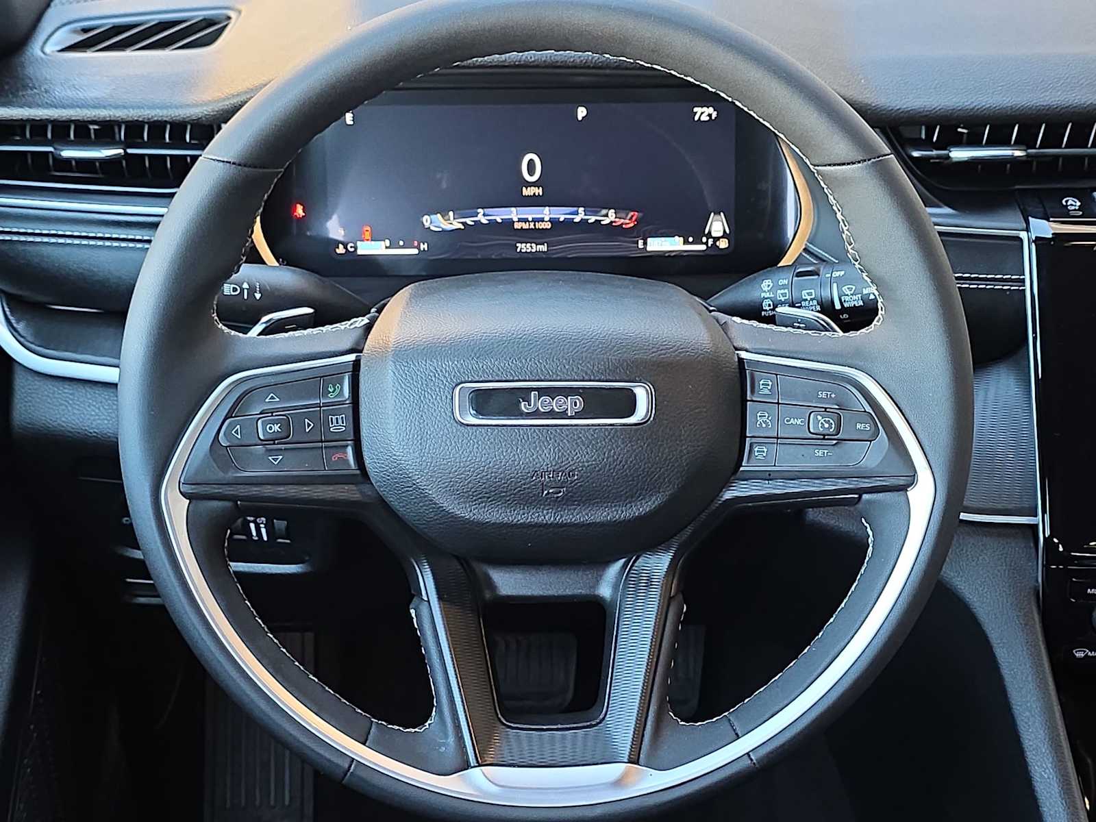 Thumbnail: 2024 Jeep Grand Cherokee L - 19