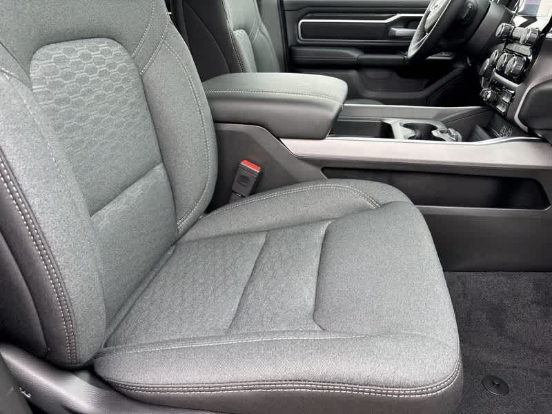 Thumbnail: 2026 RAM 1500 - 18