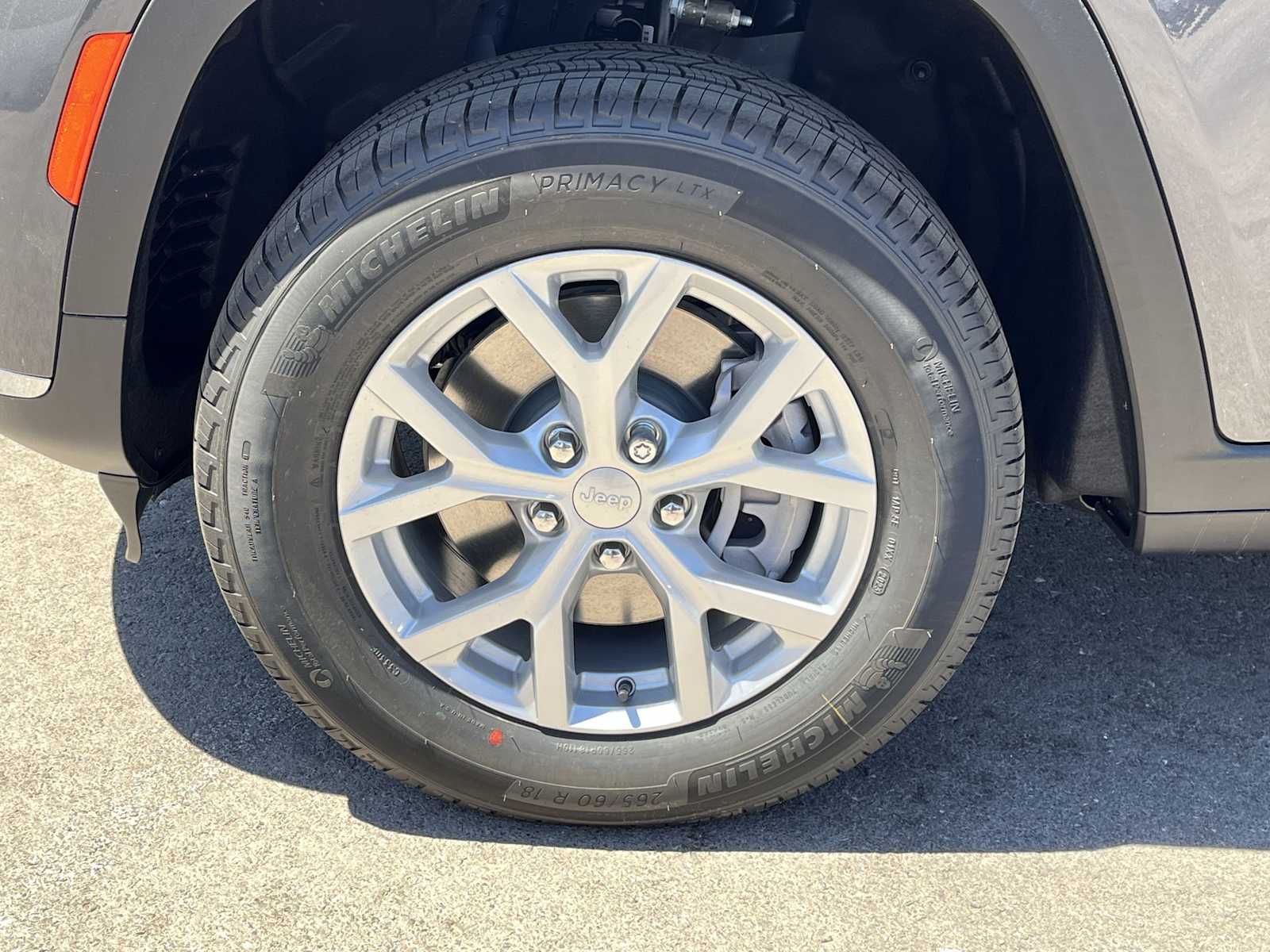 Thumbnail: 2023 Jeep Grand Cherokee L - 8