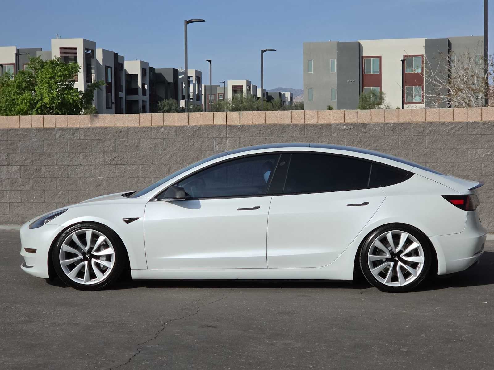 Thumbnail: 2020 Tesla Model 3 - 6