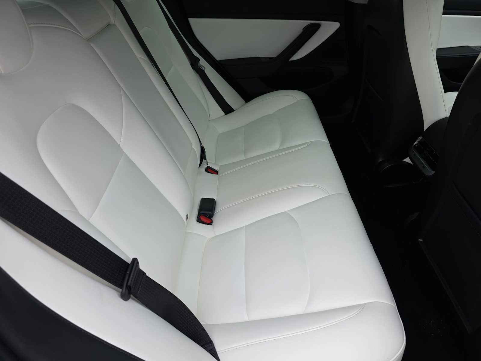 Thumbnail: 2020 Tesla Model 3 - 17