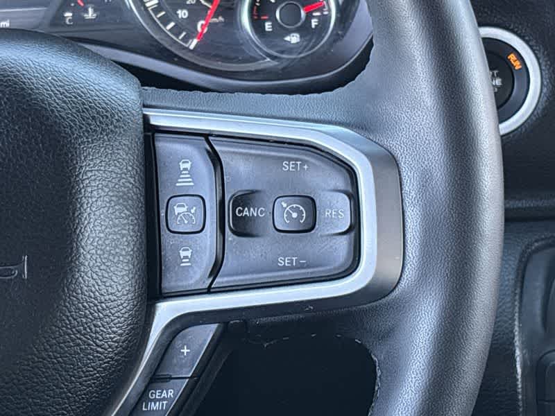 Thumbnail: 2025 RAM 1500 - 28