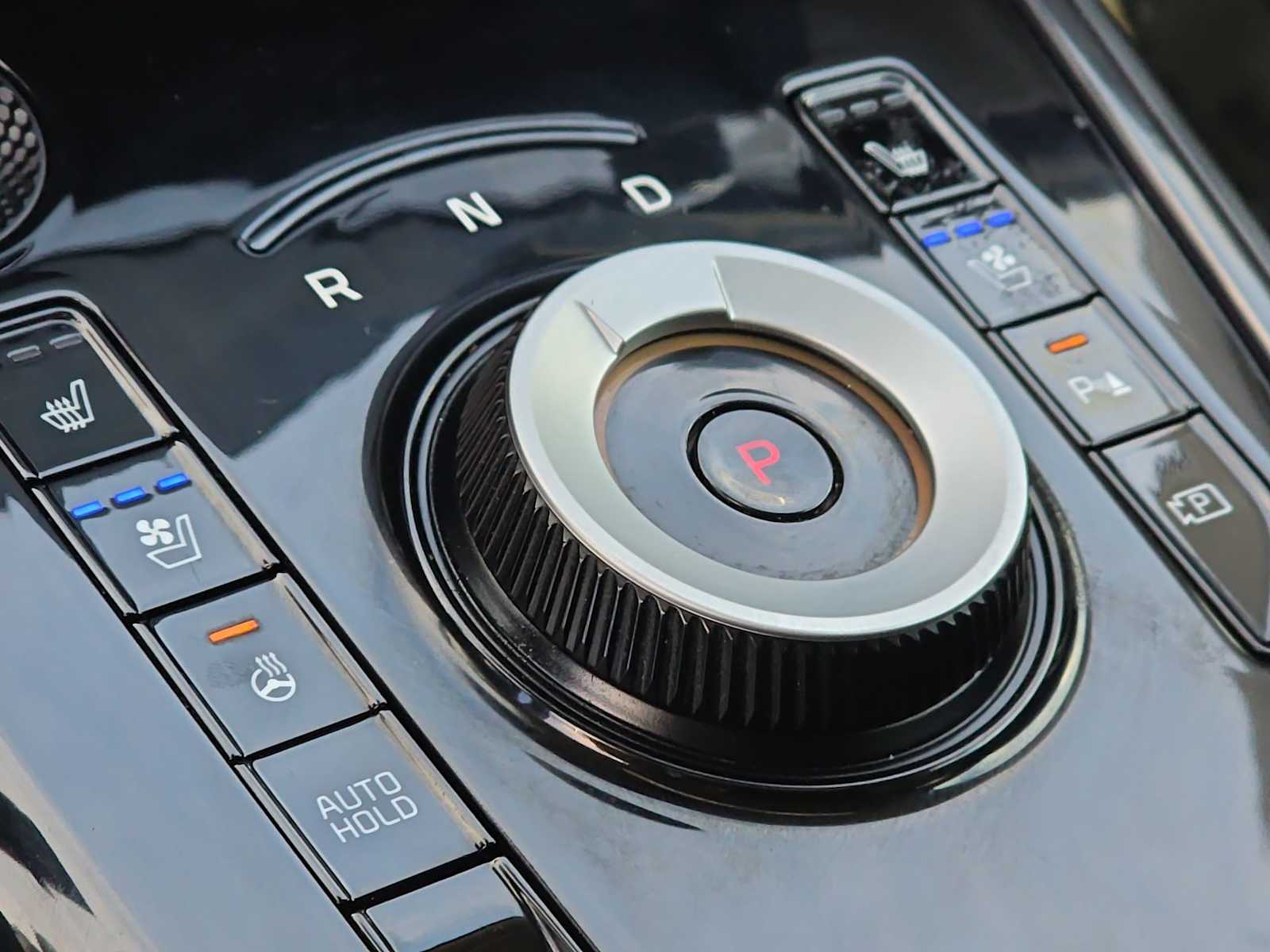 Thumbnail: 2024 Kia Niro - 21