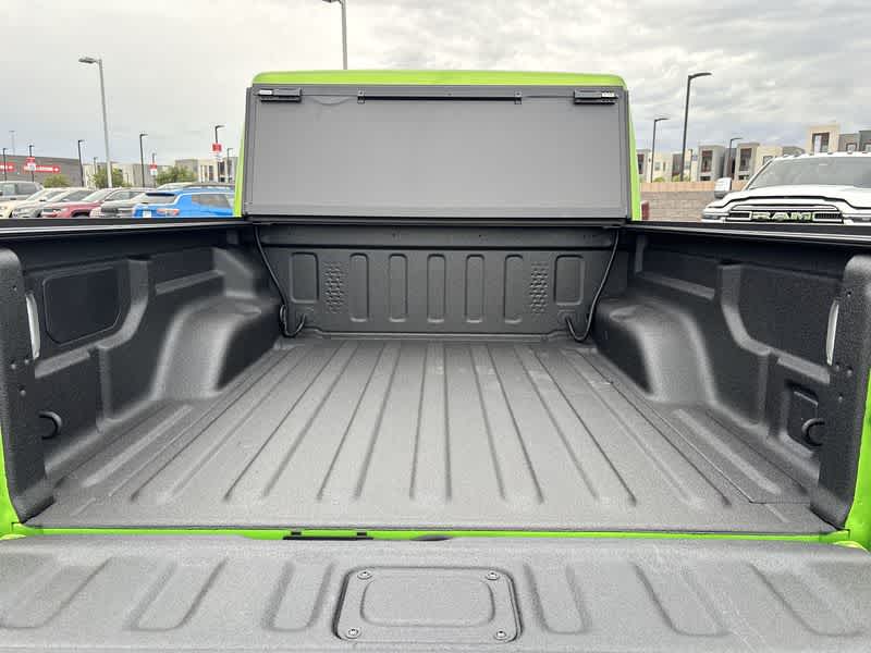 Thumbnail: 2025 Jeep Gladiator - 21