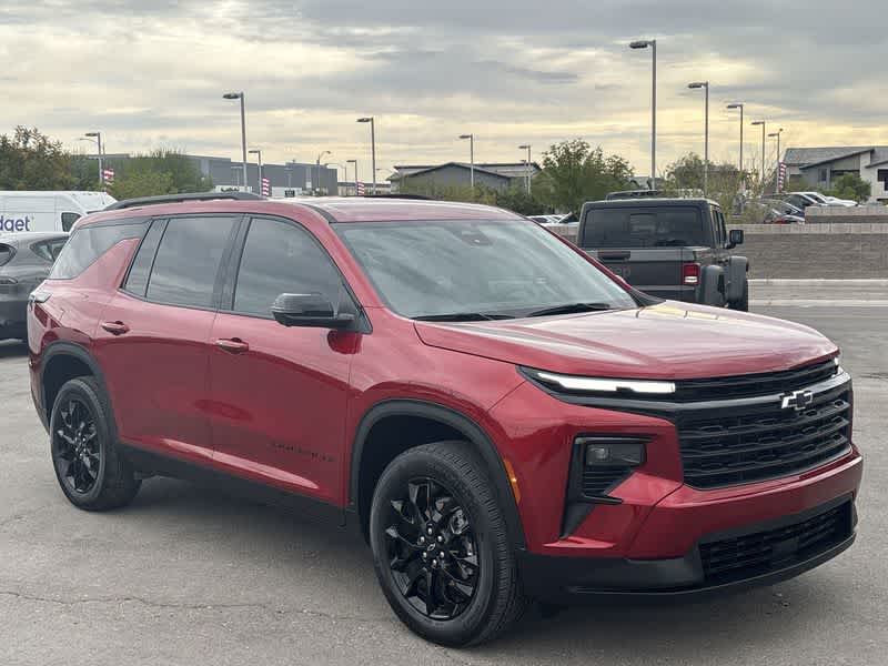 Thumbnail: 2024 Chevrolet Traverse - 2