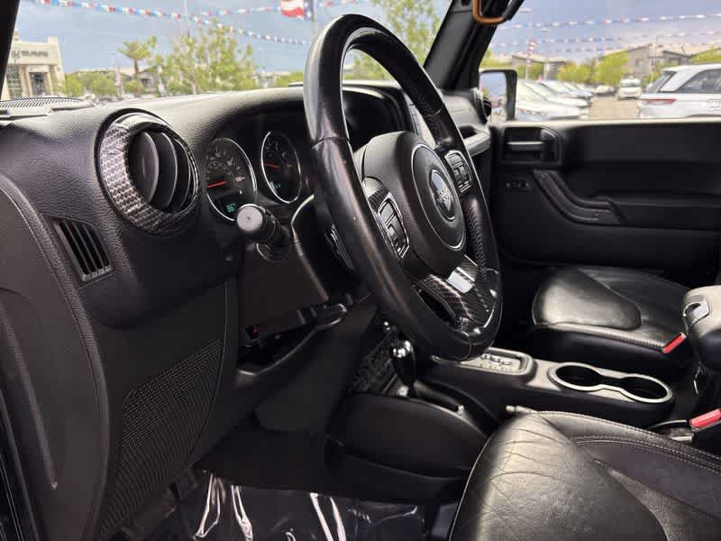 Thumbnail: 2015 Jeep Wrangler - 10