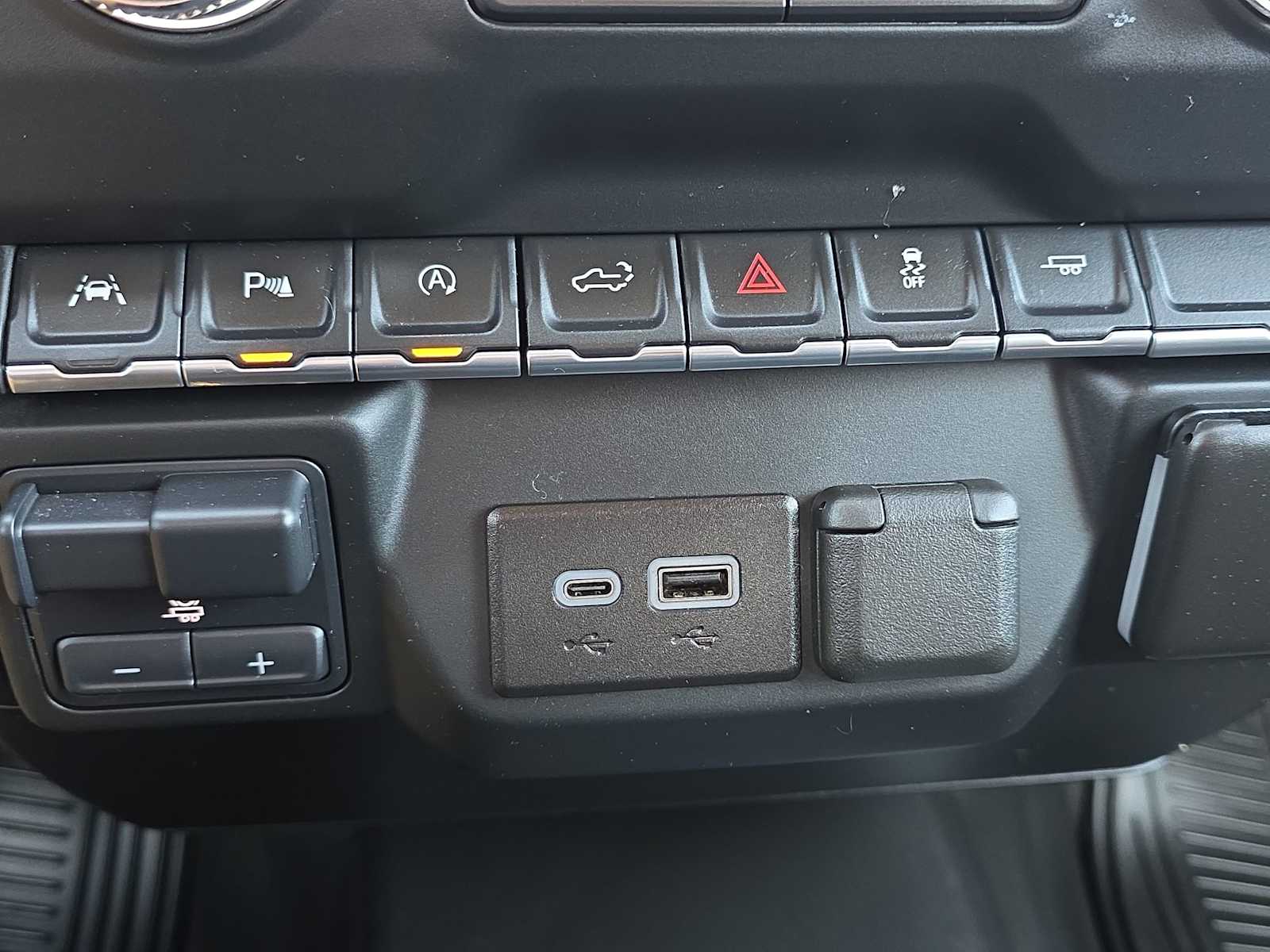 Thumbnail: 2023 GMC Sierra 1500 - 20