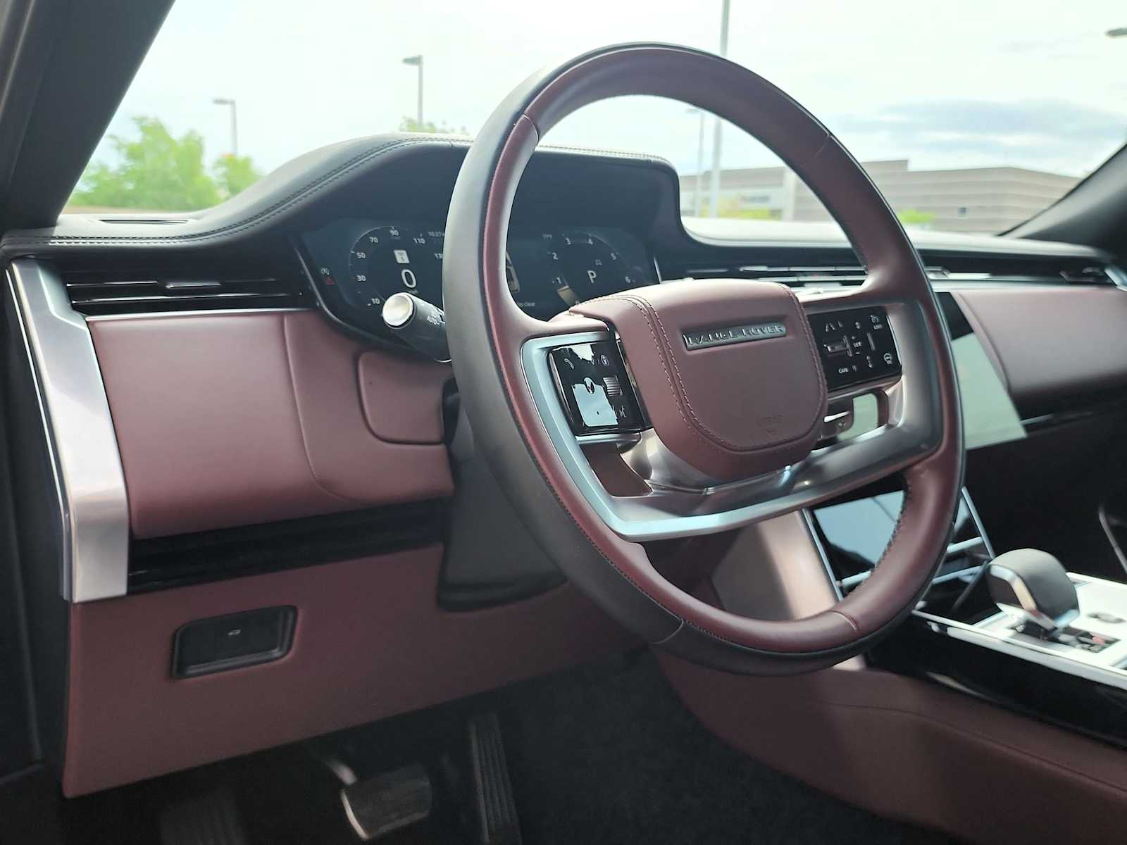 Thumbnail: 2025 Land Rover Range Rover - 2