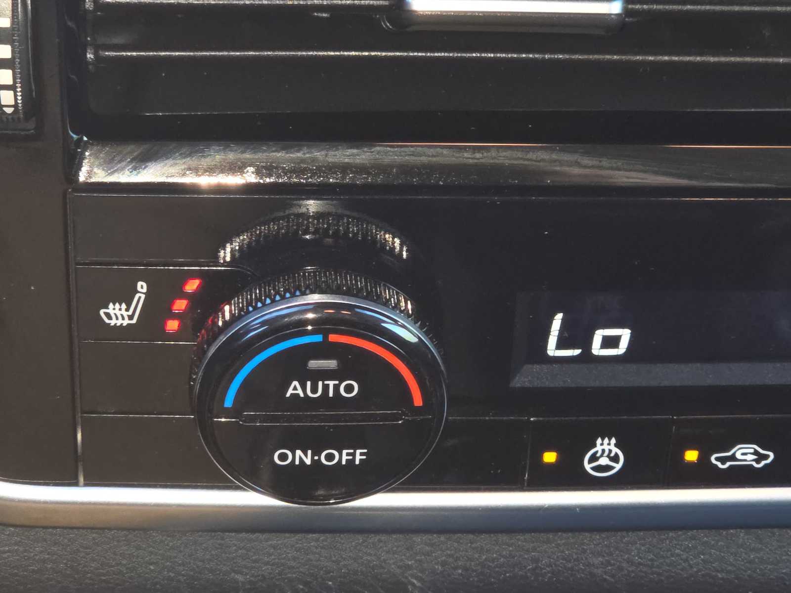 Thumbnail: 2023 Nissan Rogue - 29