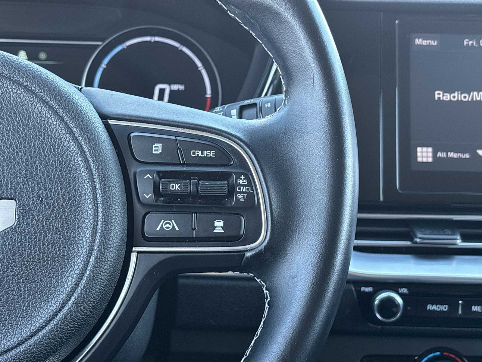 Thumbnail: 2022 Kia Niro - 27