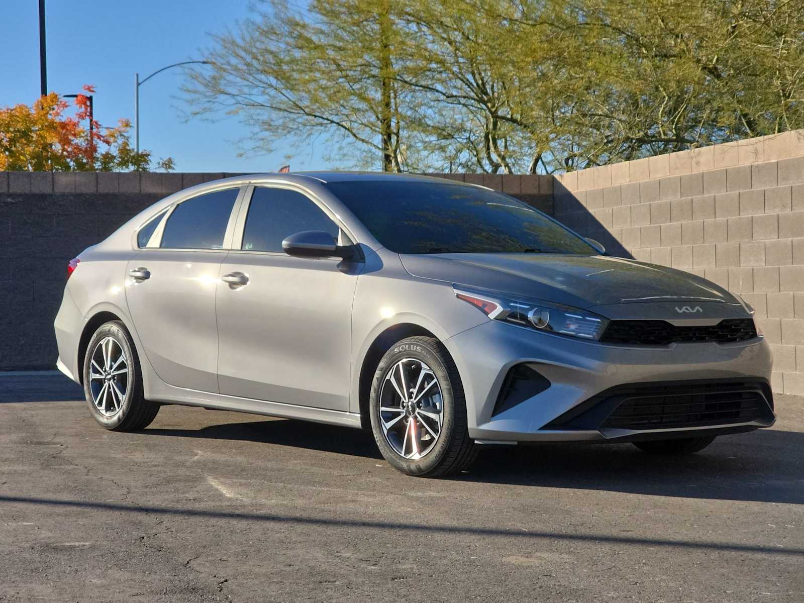 Thumbnail: 2024 Kia Forte - 3