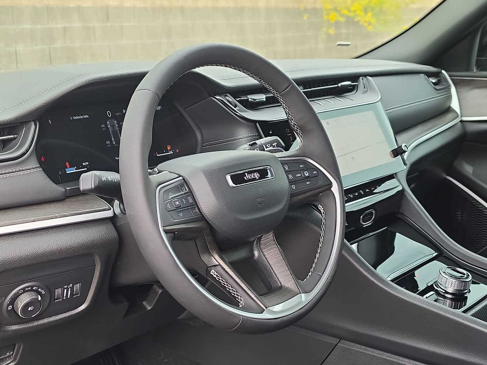 Thumbnail: 2026 Jeep Grand Cherokee - 4