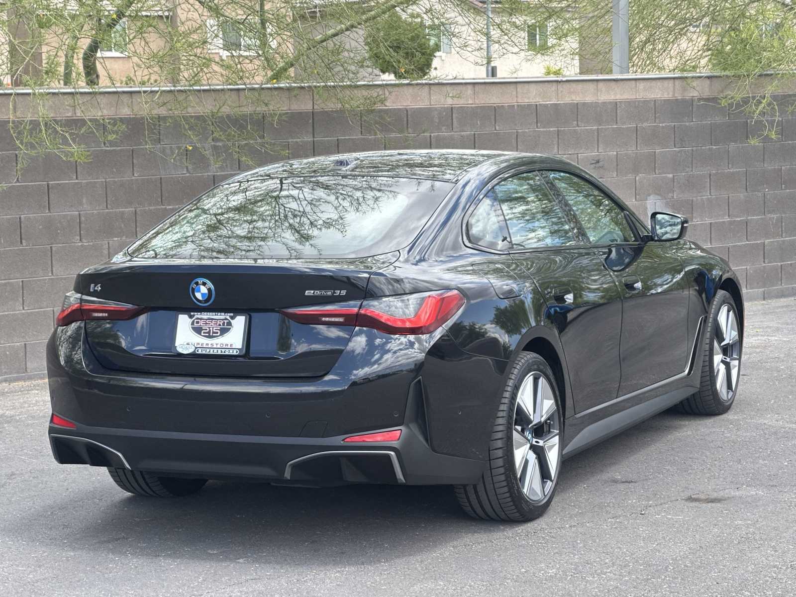 Thumbnail: 2023 BMW i4 - 8