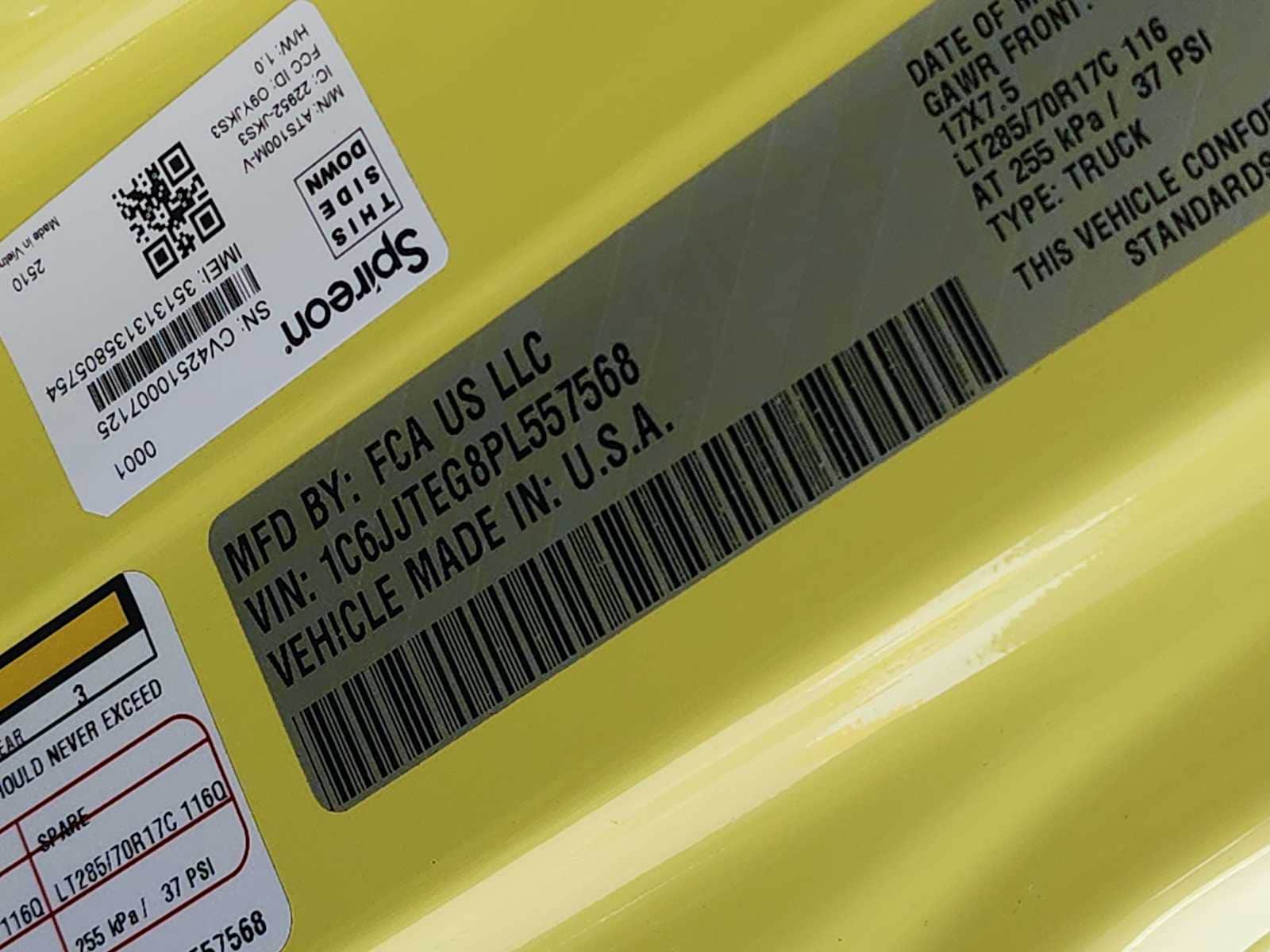 Thumbnail: 2023 Jeep Gladiator - 25