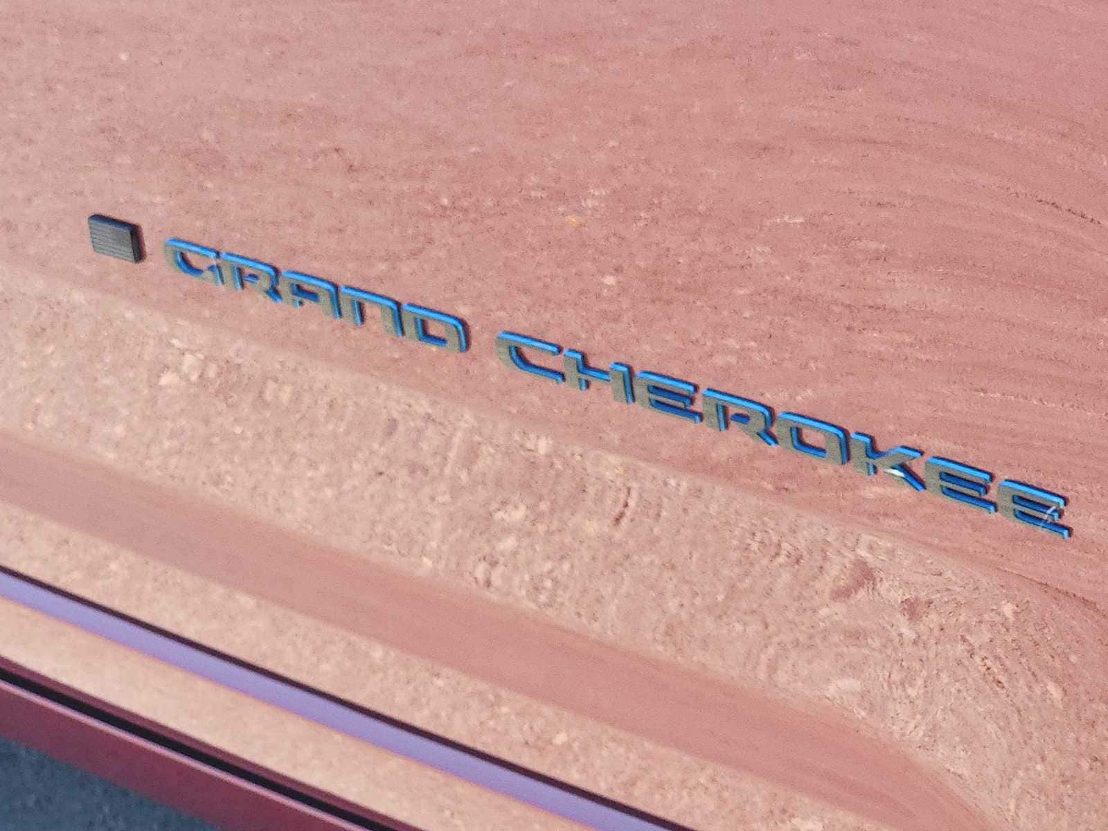 Thumbnail: 2025 Jeep Grand Cherokee - 11