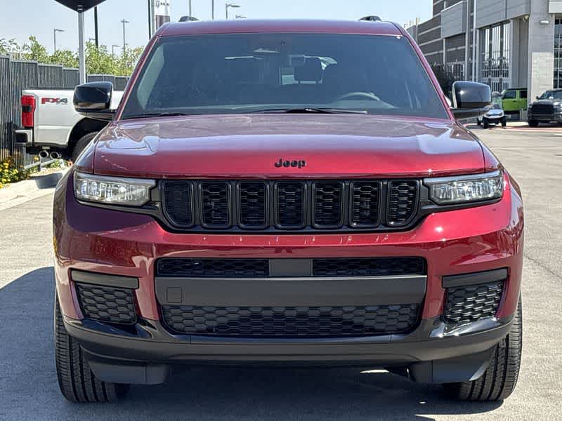 Thumbnail: 2025 Jeep Grand Cherokee L - 3