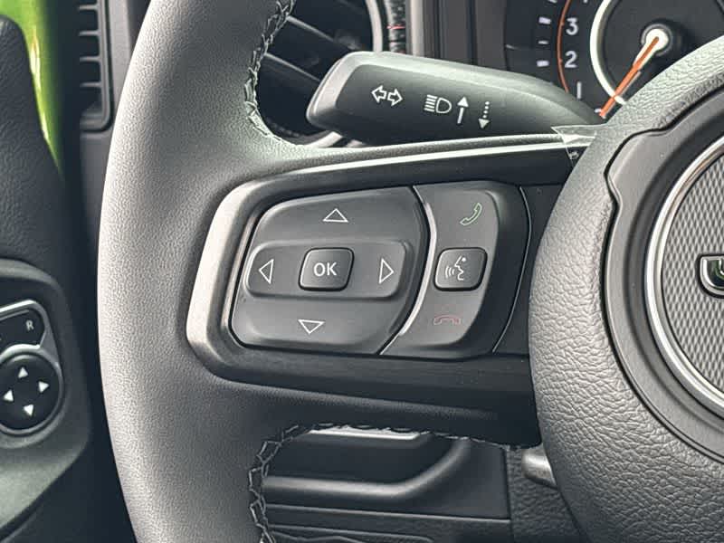 Thumbnail: 2025 Jeep Gladiator - 27