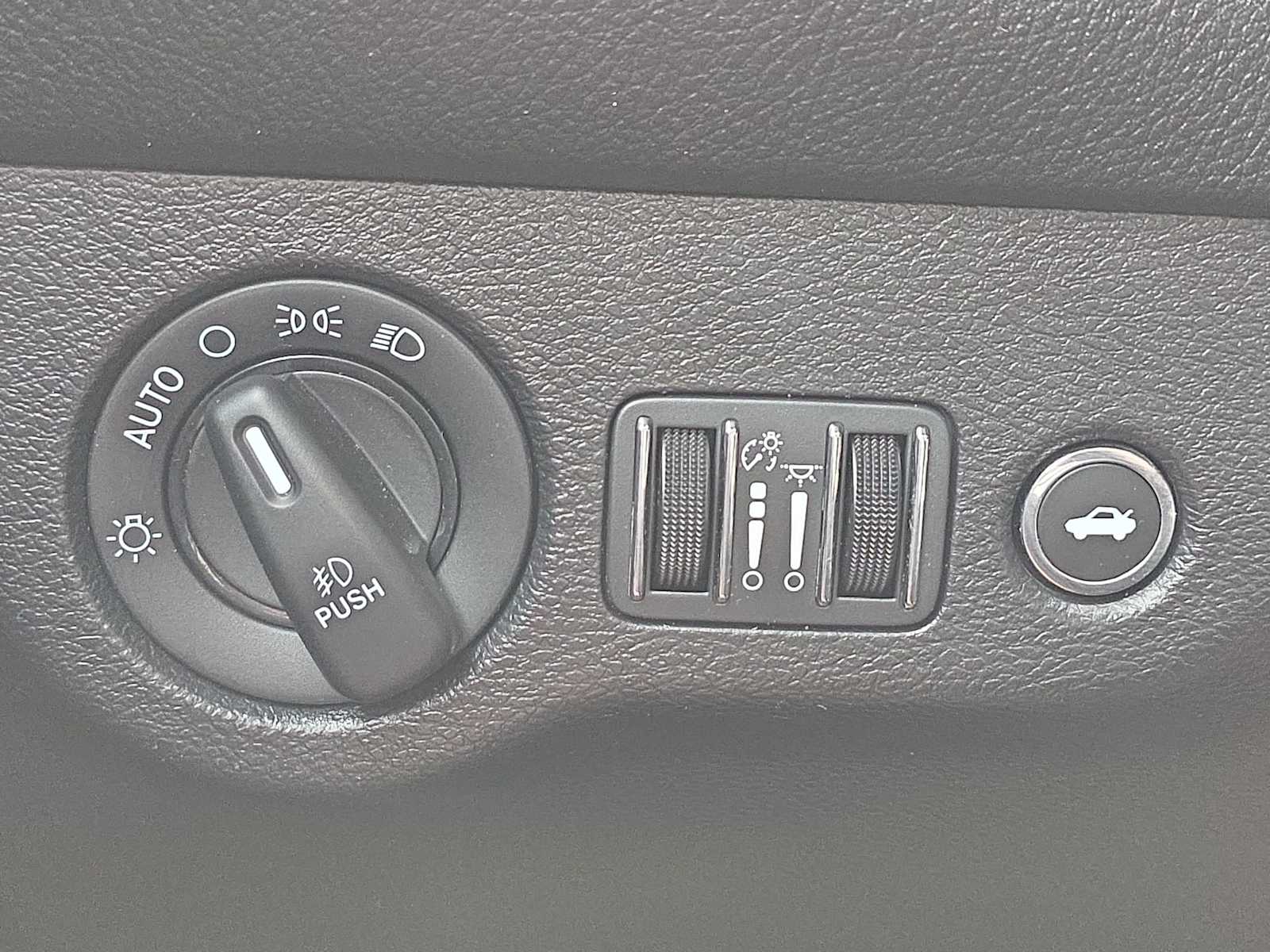 Thumbnail: 2022 Dodge Challenger - 29