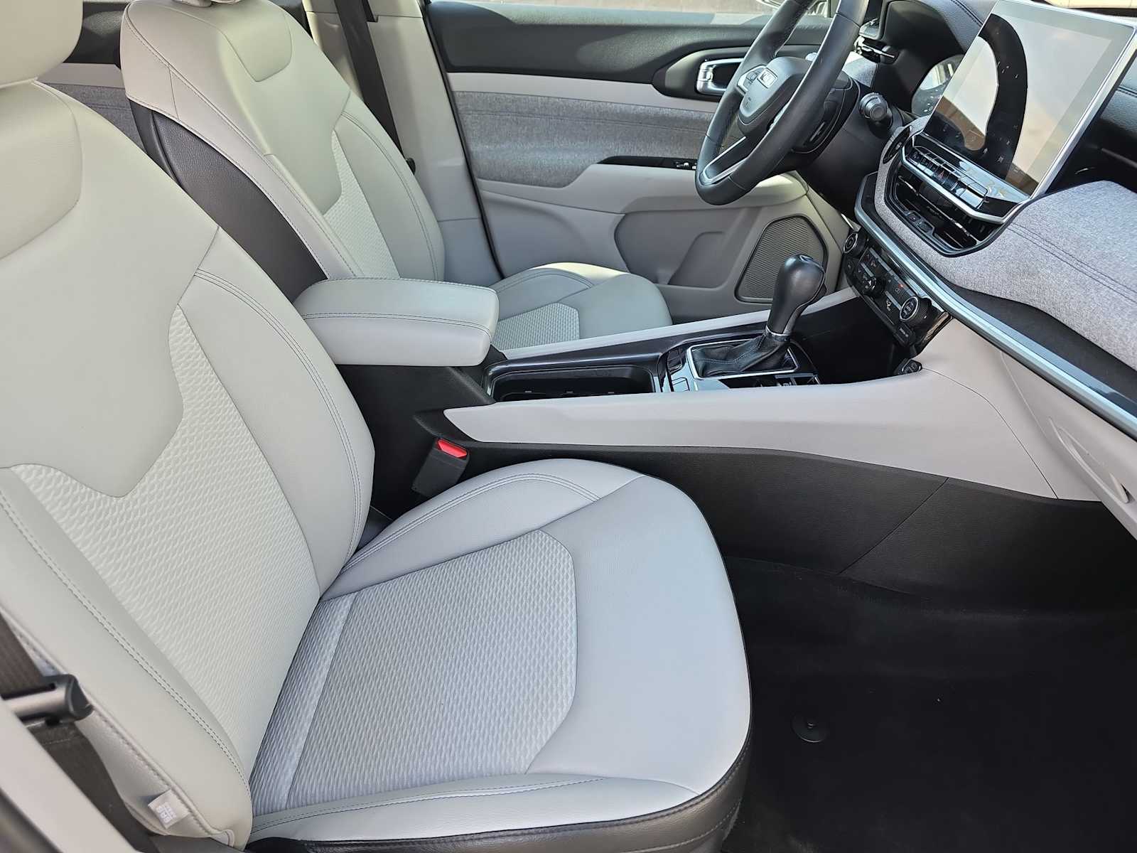 Thumbnail: 2022 Jeep Compass - 18