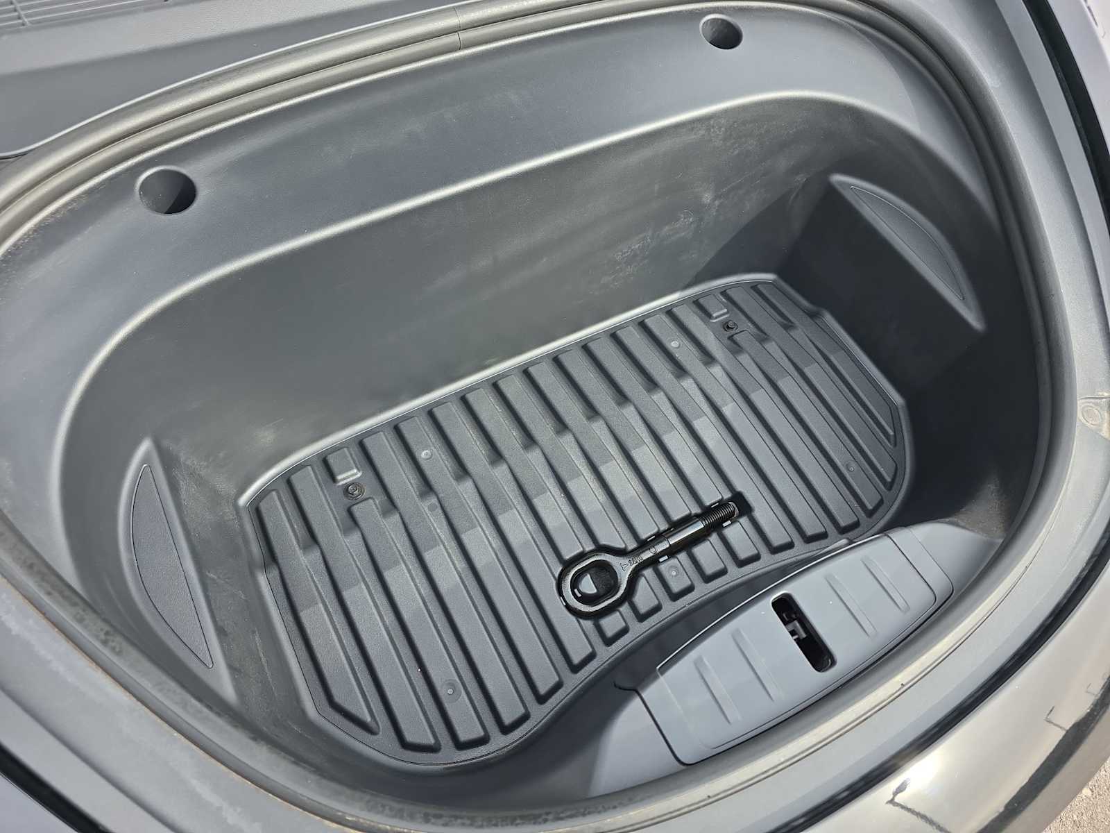 Thumbnail: 2023 Tesla Model 3 - 13