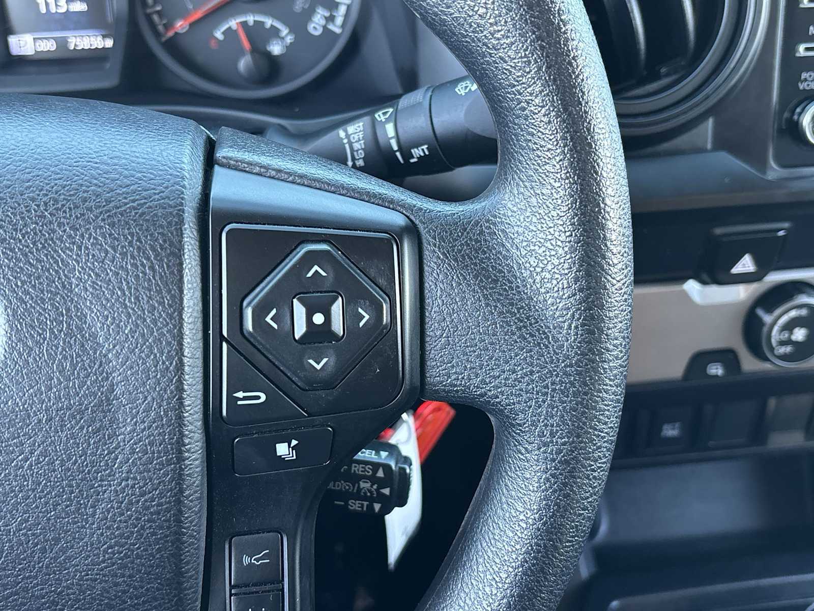 Thumbnail: 2021 Toyota Tacoma - 27