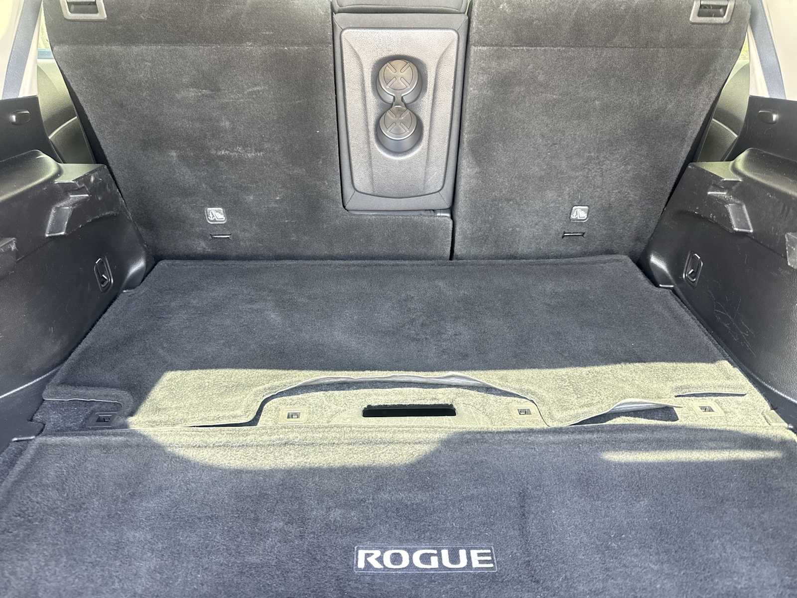 Thumbnail: 2017 Nissan Rogue - 23