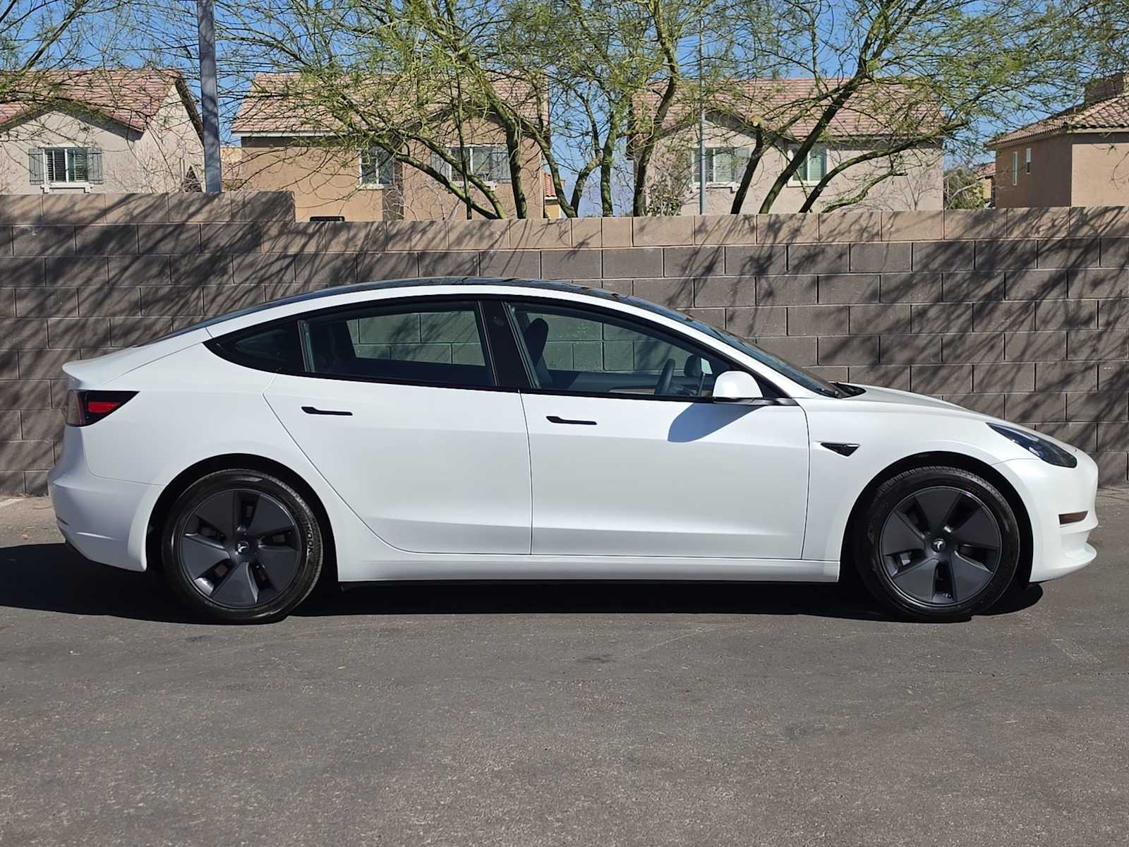 Thumbnail: 2023 Tesla Model 3 - 10