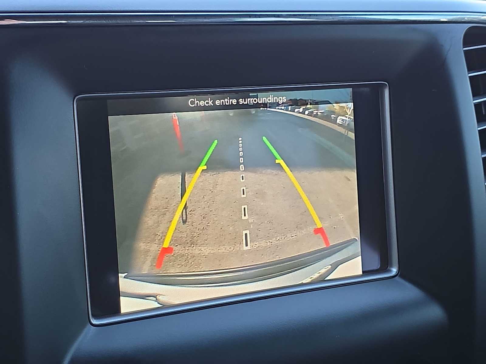 Thumbnail: 2018 Jeep Grand Cherokee - 25