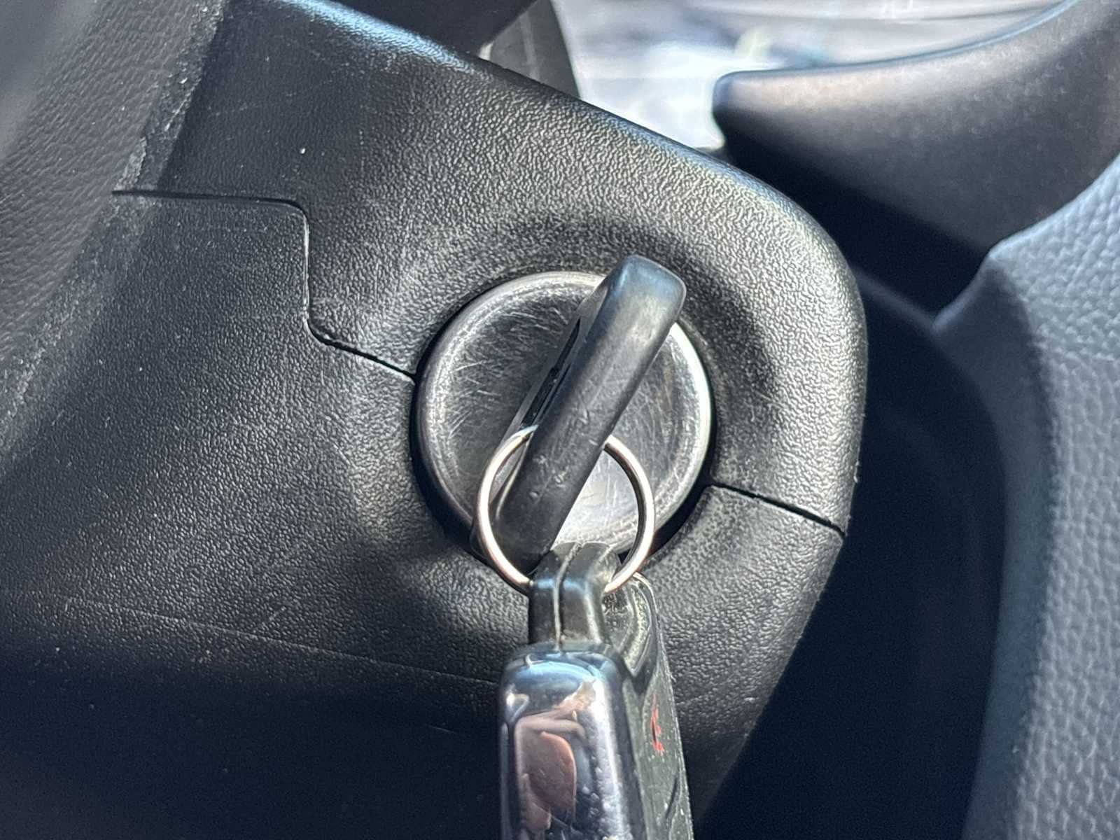 Thumbnail: 2016 Chevrolet Colorado - 21