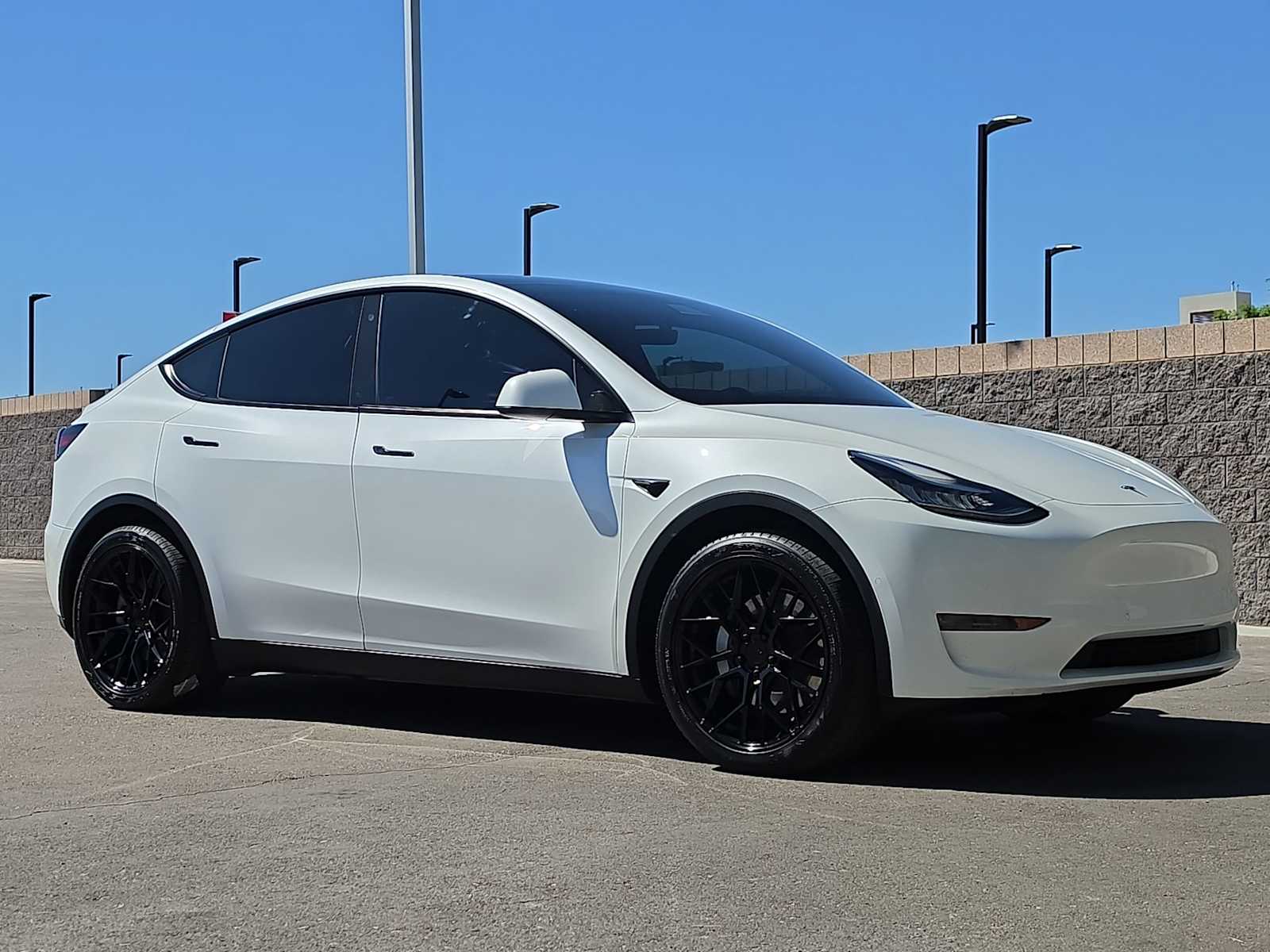 Thumbnail: 2020 Tesla Model Y - 3