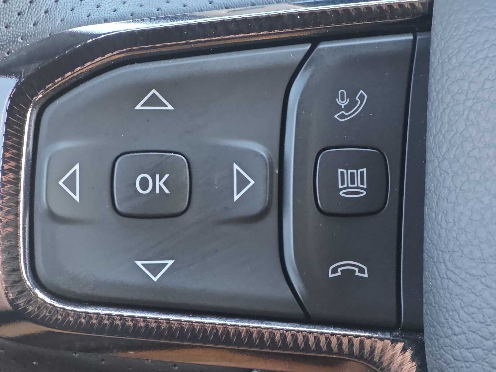 Thumbnail: 2025 RAM 1500 - 29