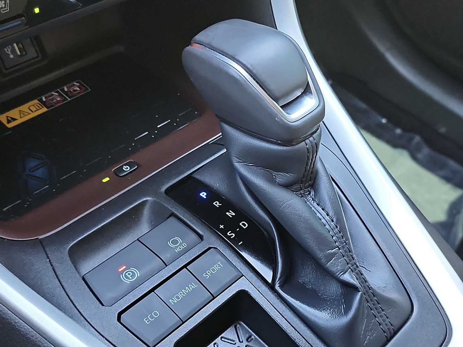 Thumbnail: 2024 Toyota RAV4 - 21