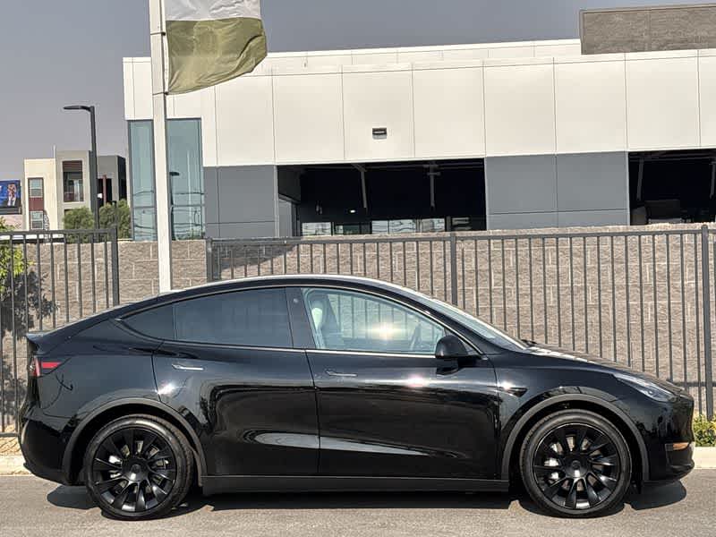 Thumbnail: 2021 Tesla Model Y - 9