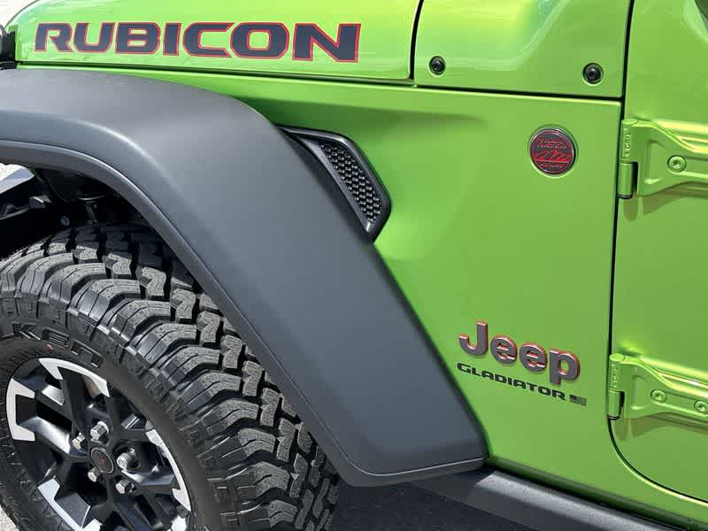 Thumbnail: 2025 Jeep Gladiator - 11