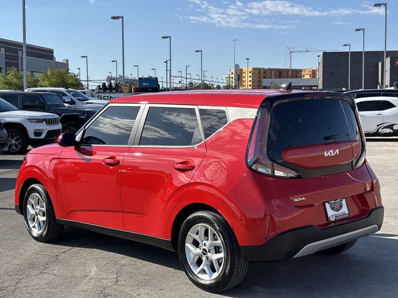 Thumbnail: 2023 Kia Soul - 6