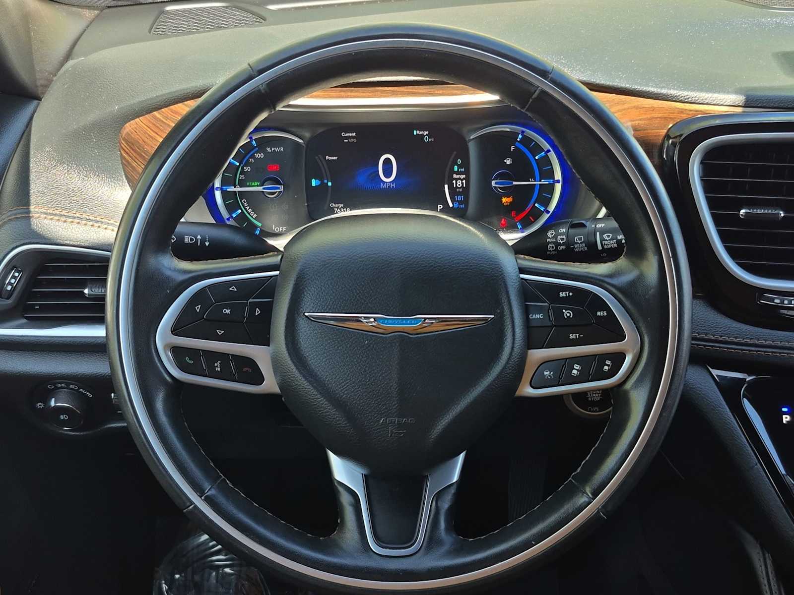 Thumbnail: 2021 Chrysler Pacifica - 19