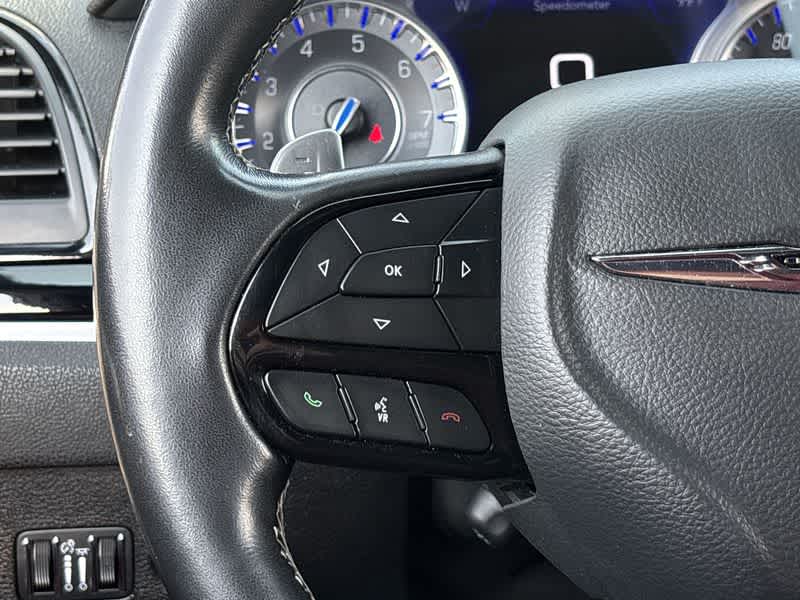 Thumbnail: 2021 Chrysler 300 - 28