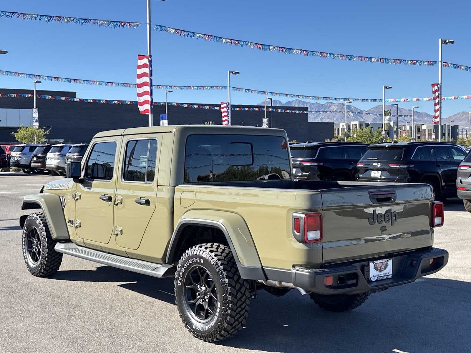 Thumbnail: 2025 Jeep Gladiator - 12