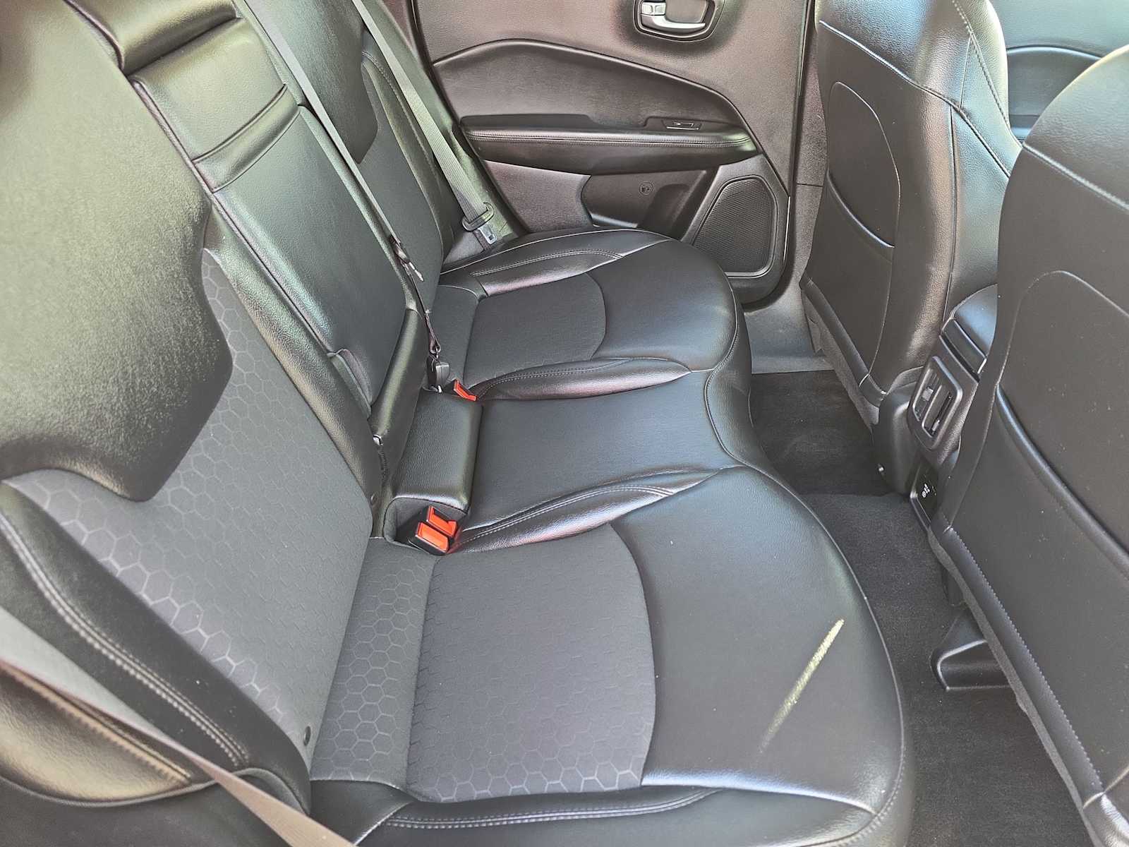 Thumbnail: 2019 Jeep Compass - 17