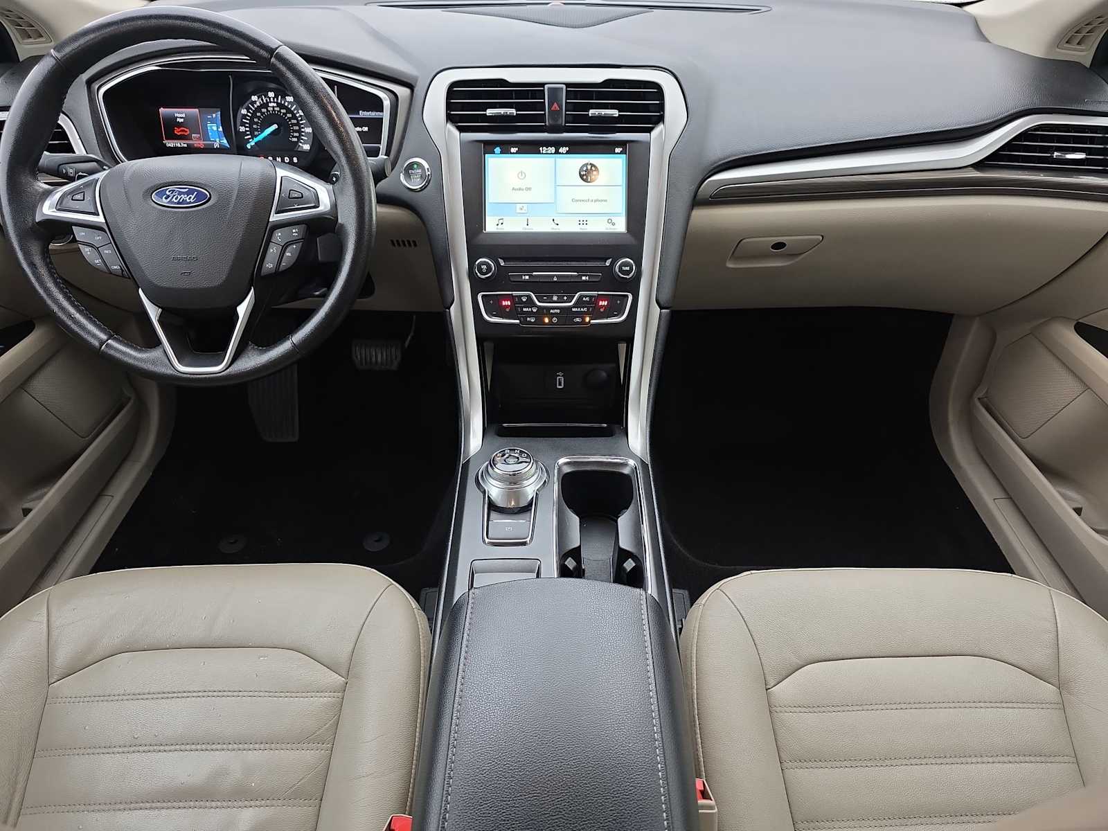 Thumbnail: 2017 Ford Fusion - 14