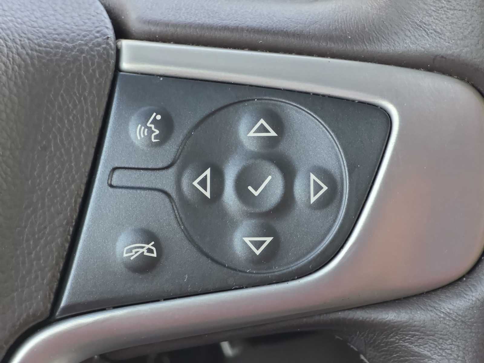 Thumbnail: 2017 GMC Yukon - 26