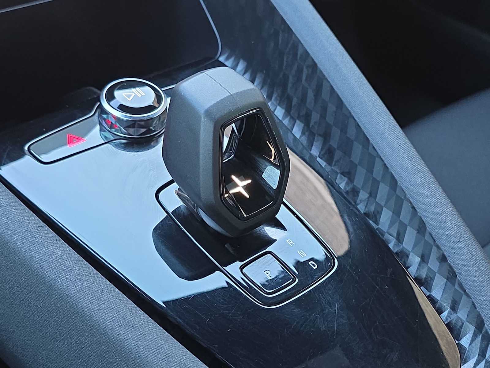 Thumbnail: 2022 Polestar 2 - 21