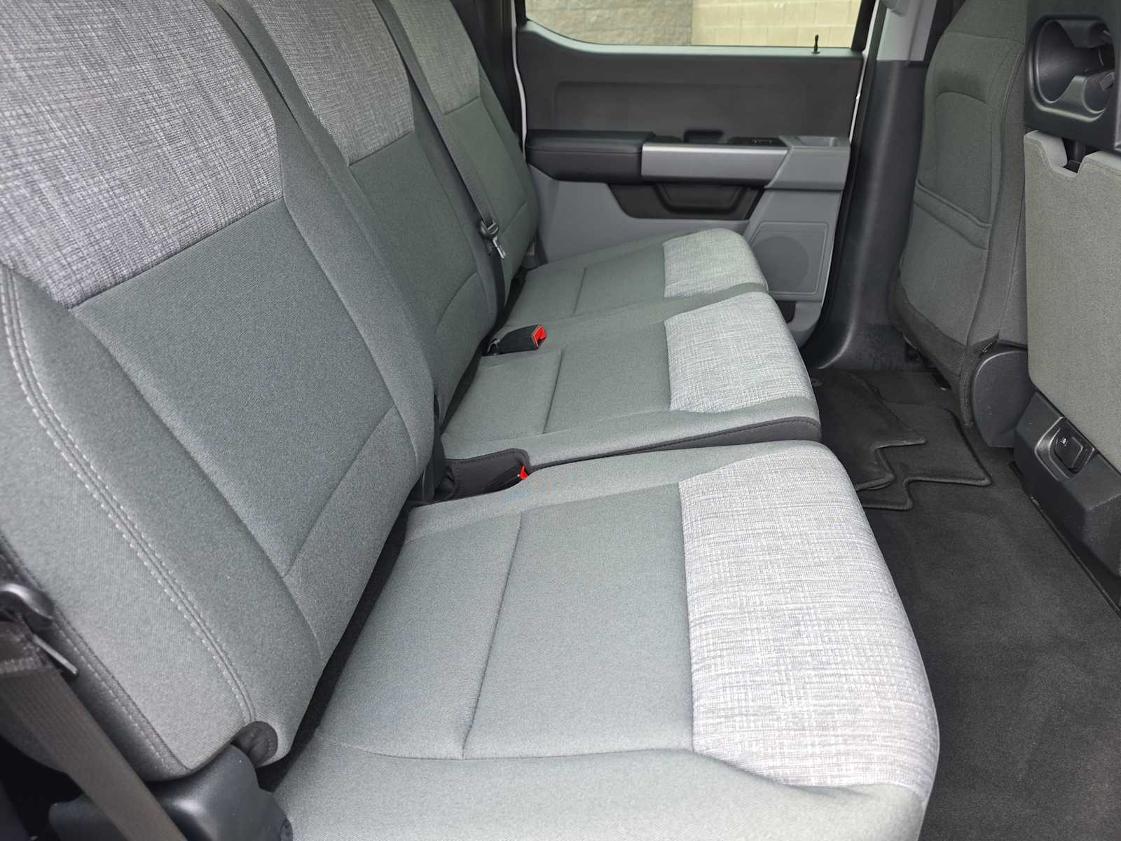 Thumbnail: 2025 Ford Econoline - 17