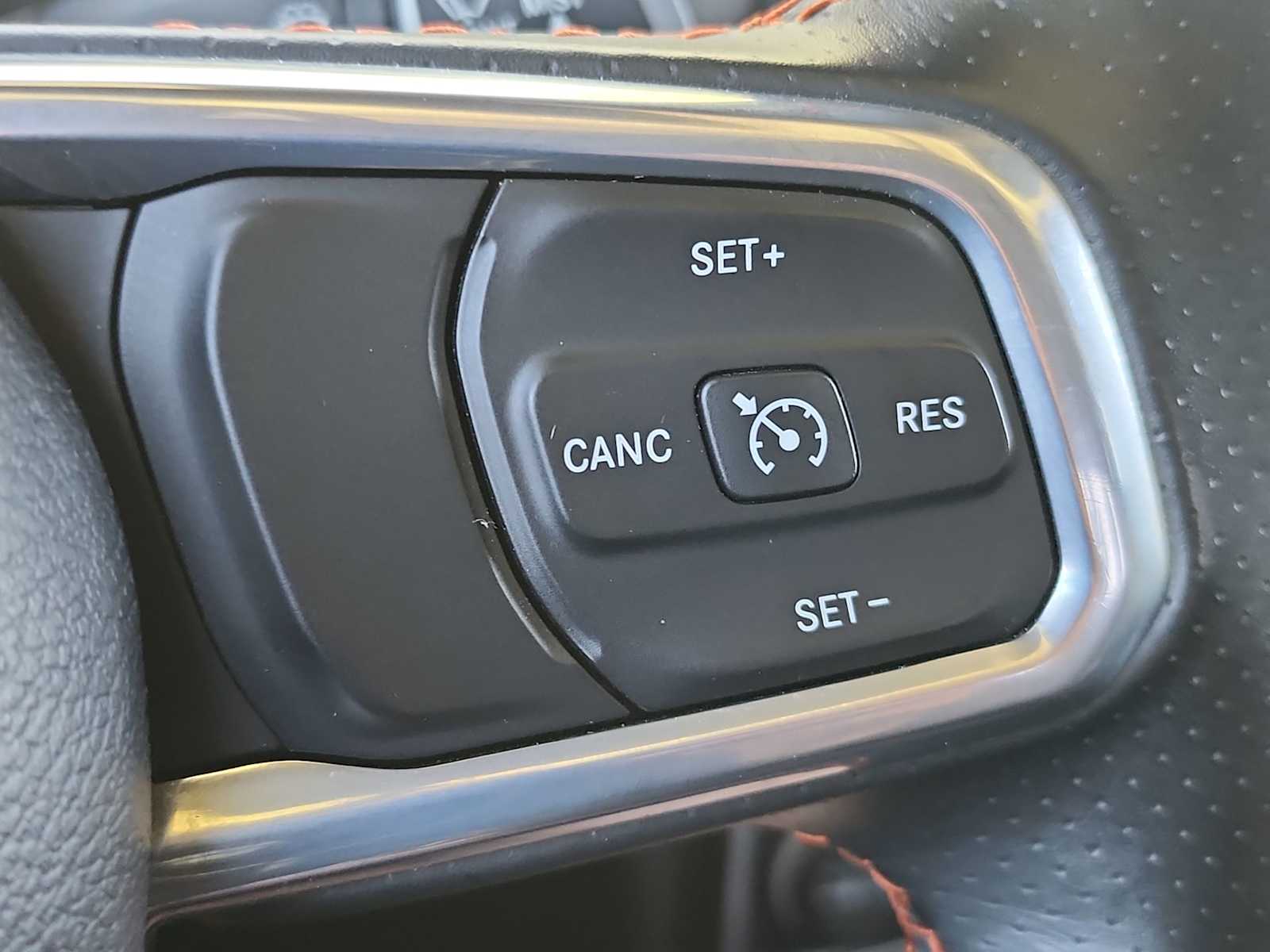 Thumbnail: 2023 Jeep Gladiator - 29