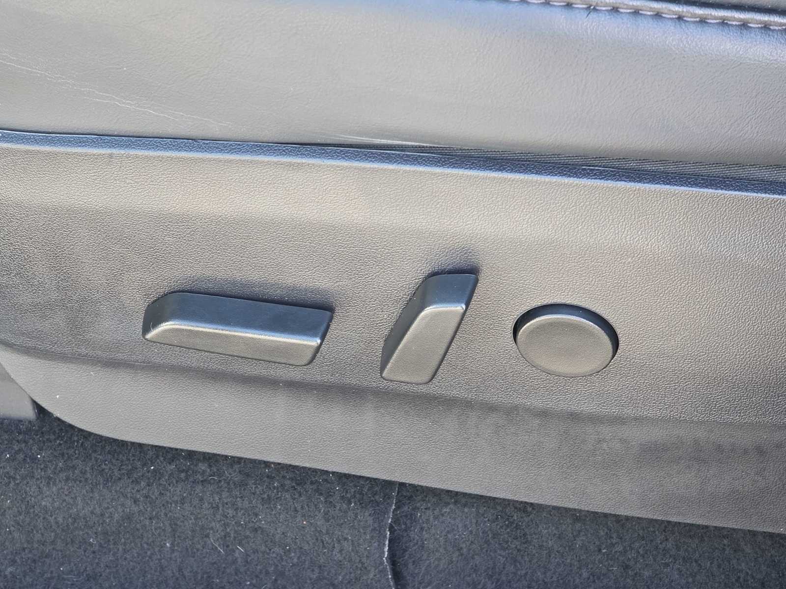 Thumbnail: 2020 Tesla Model Y - 24