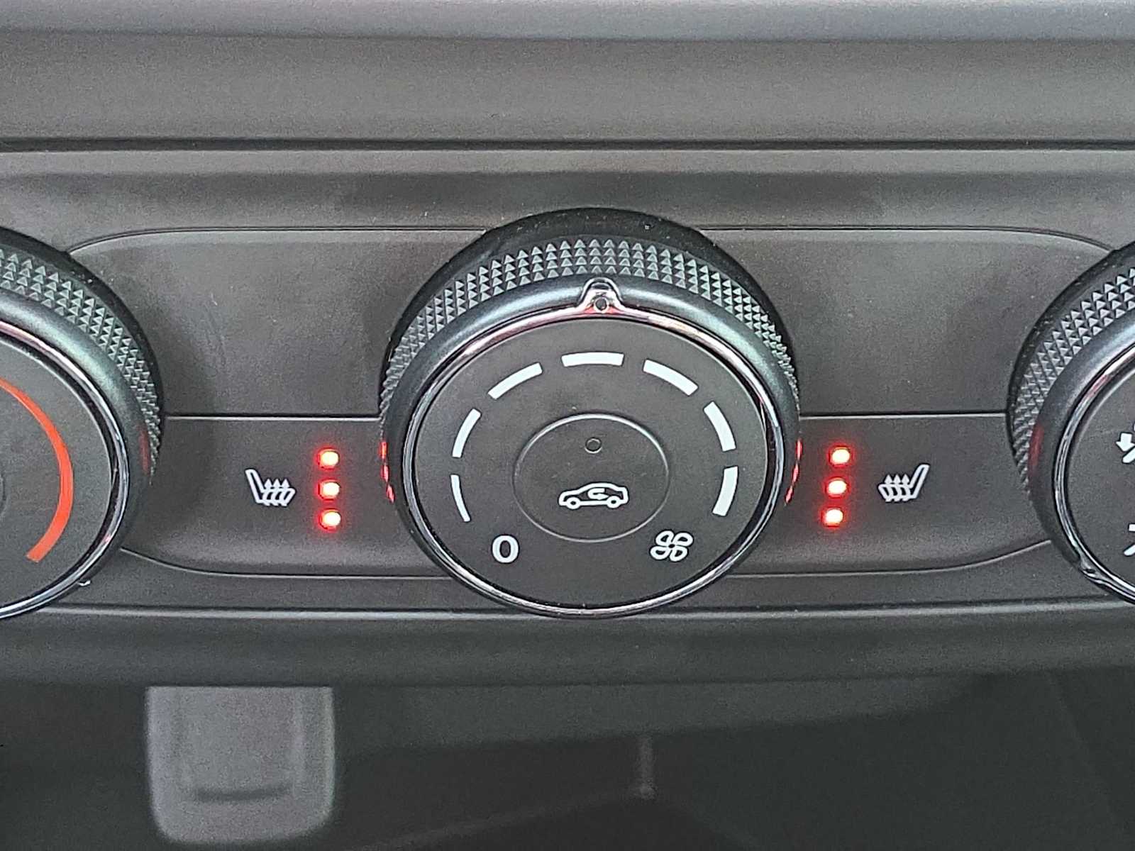 Thumbnail: 2025 Chevrolet Trax - 29