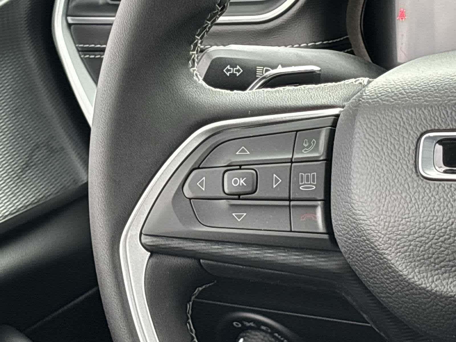 Thumbnail: 2025 Jeep Grand Cherokee - 28