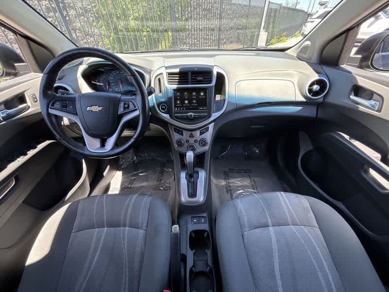 Thumbnail: 2018 Chevrolet Sonic - 14