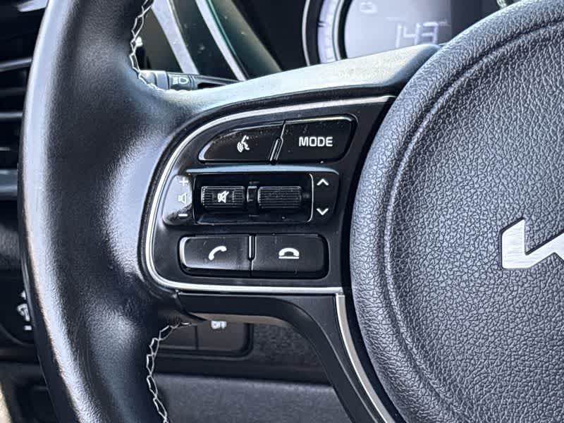 Thumbnail: 2022 Kia Niro - 28
